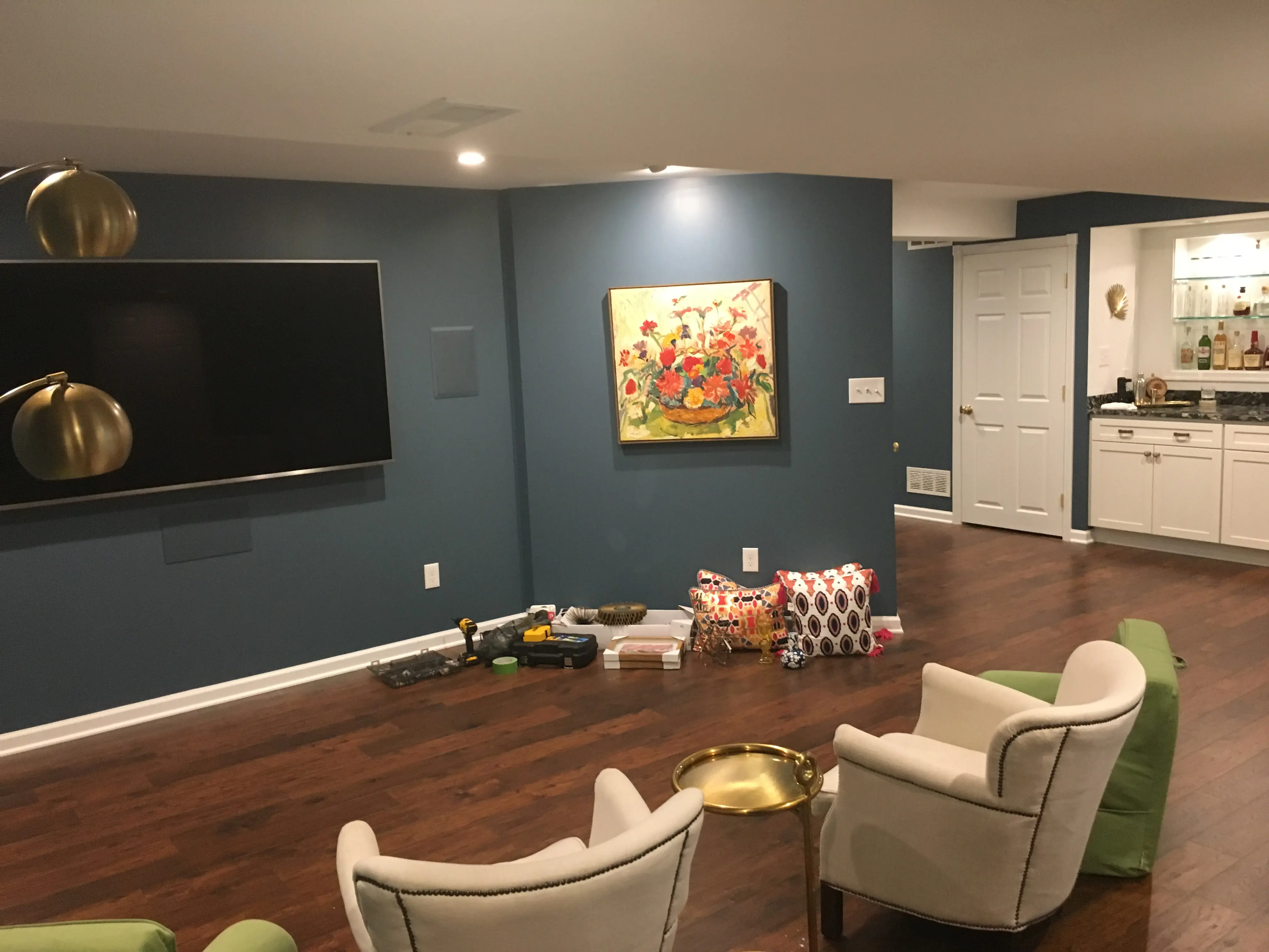 Finished basement with seating area